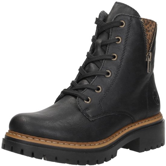 Zwarte biker boot met veters, leopardprint voering en rits. Dikke profielzool.