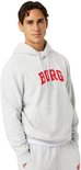 Lichtgrijze hoodie met rode 'BORG' tekst, gedragen door een man met een hand in de zak.