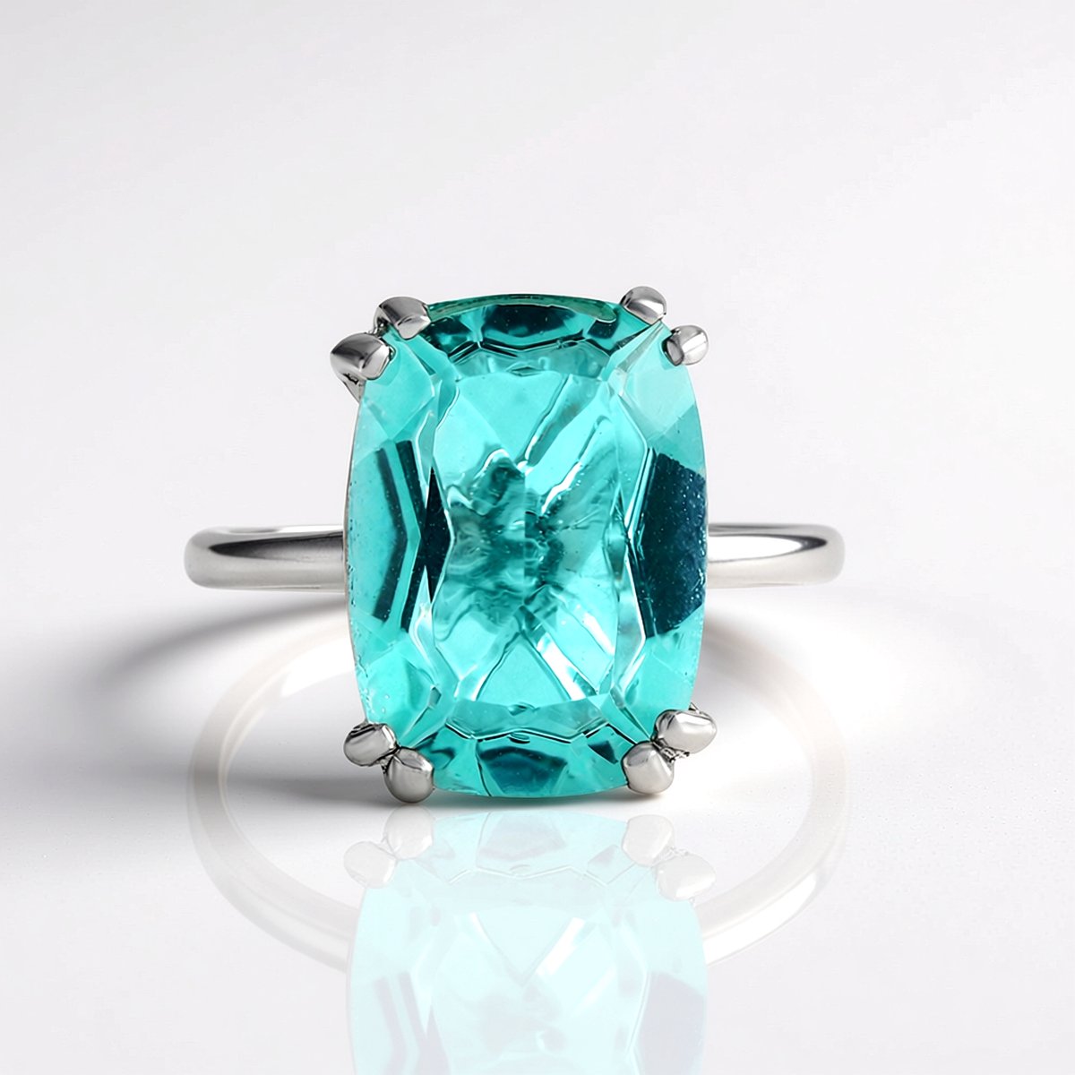 Cavill - Ring 925 Sterling Zilver - Blauwe Paraiba Kwarts 5,22 ct - Platina Gecoat - Antiek Geslepen Braziliaanse Edelsteen - Elegant Design