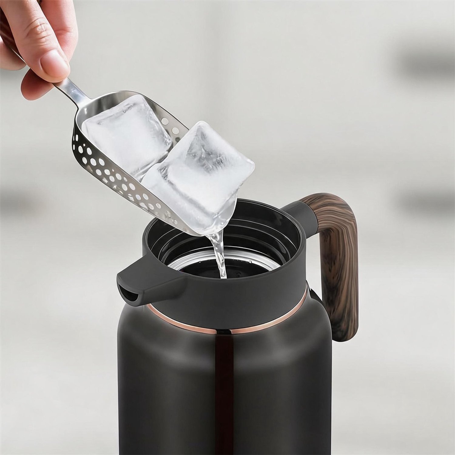 Thermoskan 2L - Dubbelwandige Isoleerkan - Vacuümfles - 304 RVS - Drukdop - Lekvrije Siliconen Afdichtingsring - Warm & Koud - BPA-vrij - Koffiekan & Theepot - Voor Thuis & Kantoor & Reis - Zwart – foto 7