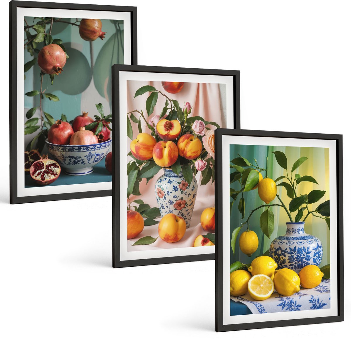 Coloray 3-Delige Schilderij Set - Granaatappels, Perziken En Citroenen In Vazen - 40 x 60 cm - Schilderijen Set - Wanddecoratie - Woonkamer - Interieur Decoratie