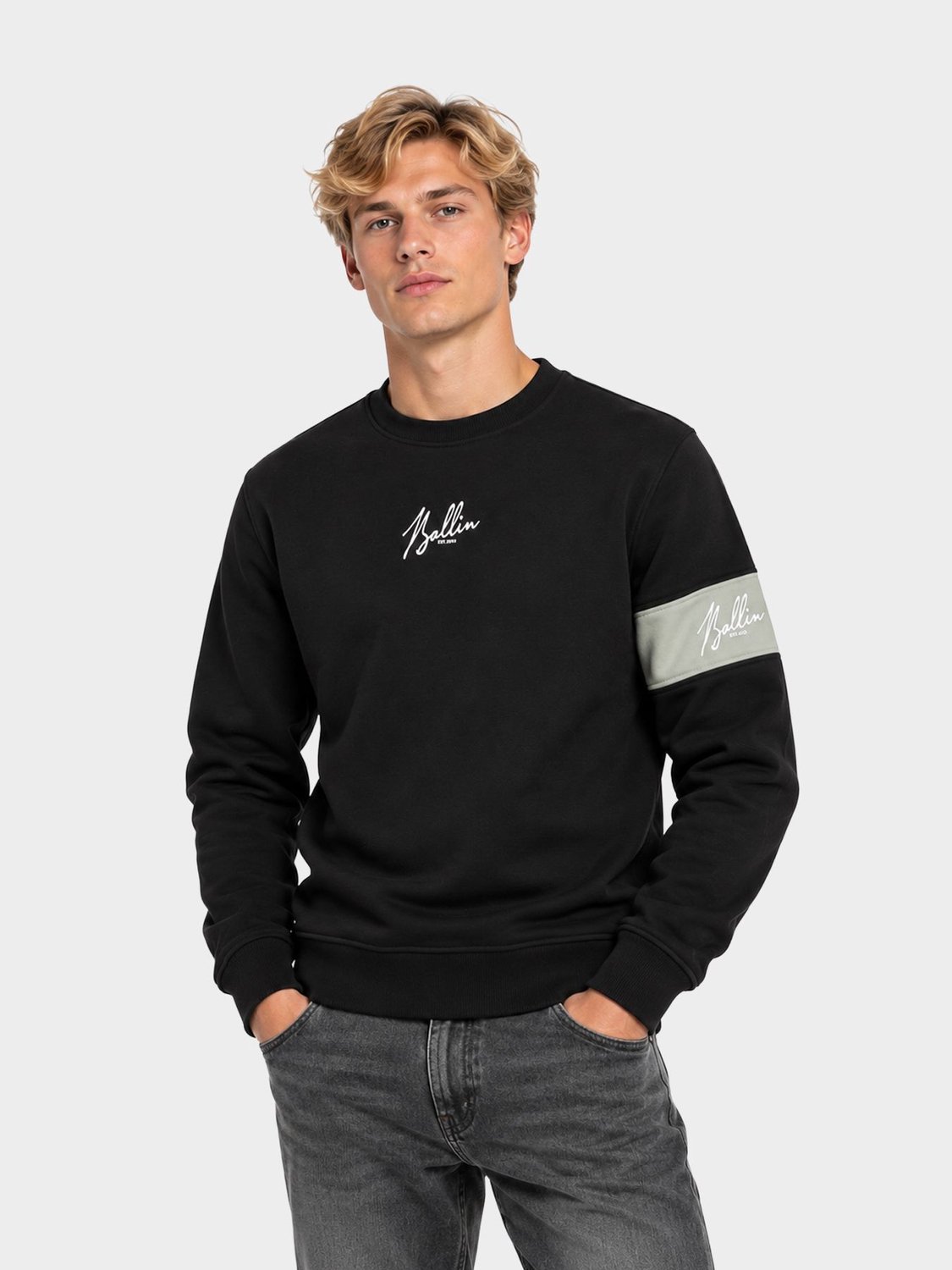 2690 Crewneck