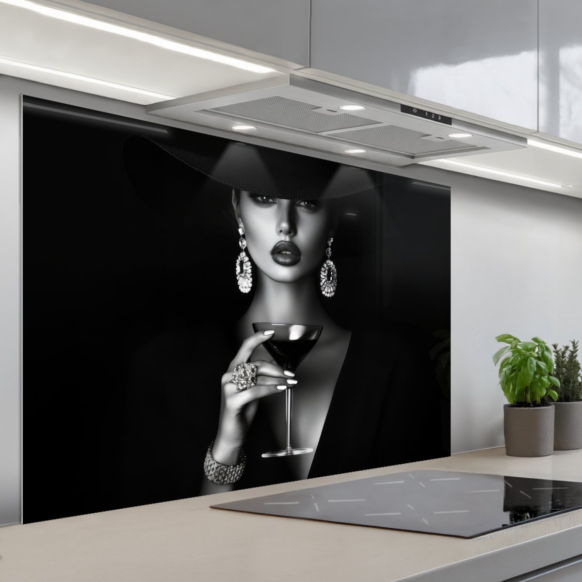 KitchenYeah Spatscherm 120x80 cm Zelfklevende achterwand Vrouw Cocktail Chic Keuken muurbeschermer Spatwand fornuis