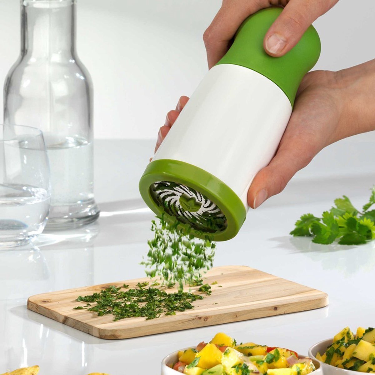 Keuken korianderhakker, korianderbladhakker, koriandersnijder, korianderrasper.