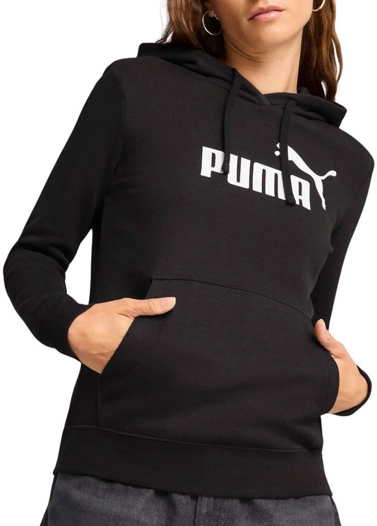 Zwarte hoodie met capuchon en kangoeroezak, met het PUMA-logo op de voorkant.