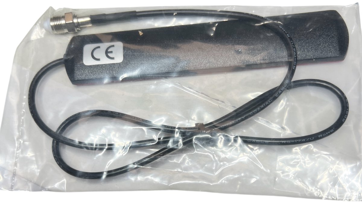 Plakantenne SMA- Female 50 cm kabel