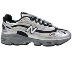 Sporty Slip-On Lace-Up Sneakers - Silver