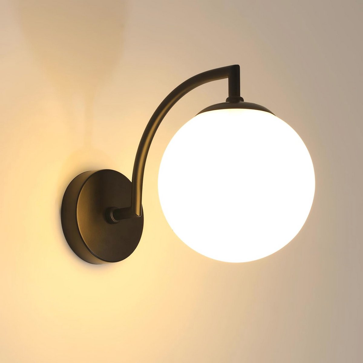 Moderne Zwarte Wandlamp met Glazen Bol - E27 Vintage Lamp voor Slaapkamer, Woonkamer en Studeerkamer