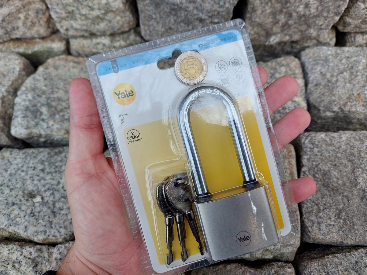 Yale IJzeren Schijfhangslot met Lange Beugel - 50 mm