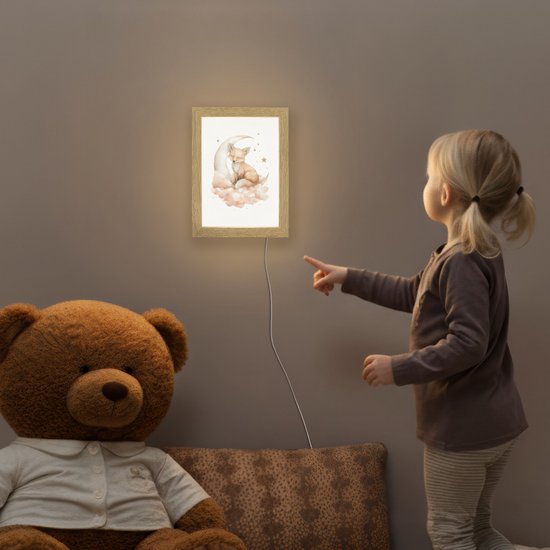 Nachtlampje 15x20 cm - Kinder lampje - Vos - Wolken - Maan - Sterren - Tafellamp kinderkamer - Slaapkamer lamp - Bedlamp kinderen - Kinderlampje stopcontact - Wandlamp babykamer - Nachtlampjes van Ylumen — afbeelding 5