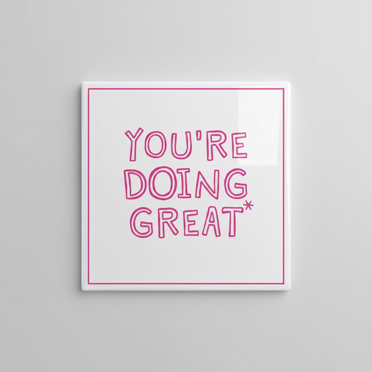 Nevolis You’re Doing Great Tegel – Motiverende Quote Wanddecoratie – Positieve Woon- & Kantoordecoratie – Keramische Tegel 15 × 15 cm Multi Color