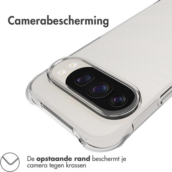 Transparante hoes met verhoogde rand rond de cameramodule voor bescherming.
