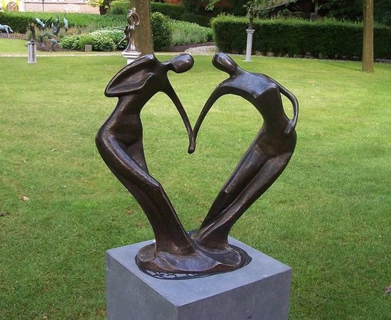 Tuinbeeld - bronzen beeld - Abstract danspaar model - Bronzartes - 61 cm hoog | bol.com