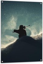 Tuinposter – Man met Skistokken in de Sneeuw - 80x120cm Foto op Tuinposter  (wanddecoratie voor buiten en binnen)