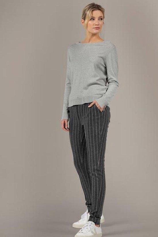 Josephine & Co Jacco sweater zilvergrijs maat S (36) met als extra detail  een sier... | bol.com