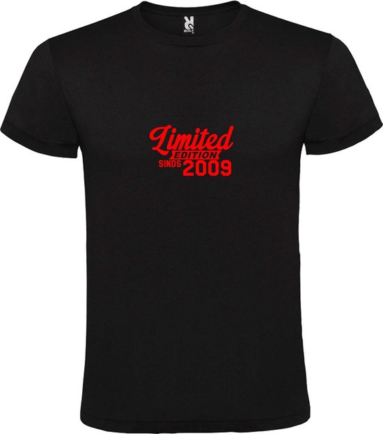 Zwart T-Shirt met “Limited sinds 2009 “ Afbeelding Rood Size XS