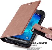 Cadorabo Hoesje voor Samsung Galaxy XCover 3 in CAPPUCCINO BRUIN - Beschermhoes met magnetische sluiting, standfunctie en kaartvakje Book Case Cover Etui