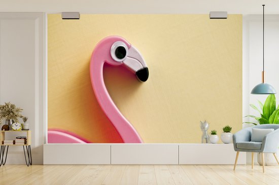 Papier peint Papier peint photo en vinyle - Flamingo avec grand oeil largeur 330 cm x hauteur 220 cm - Tirage photo sur papier peint (disponible en 7 tailles)