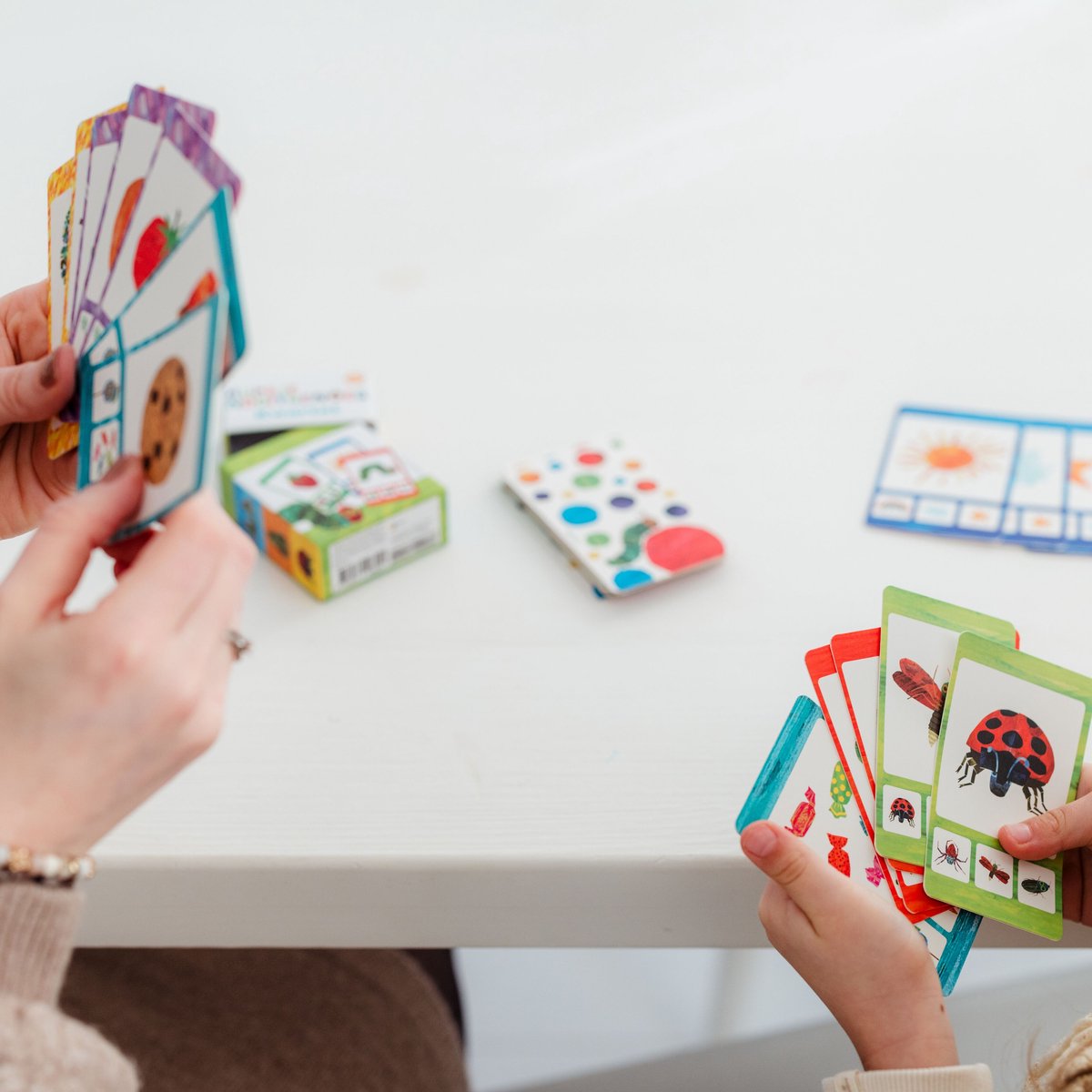 Rupsje Nooitgenoeg kwartet - educatief spel cadeautip vakantie - 32 kaarten, 8 kwartetten - vanaf 3 jaar - Bambolino Toys — afbeelding 9