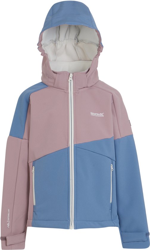 Roze en lichtblauwe softshell kinderjas met colorblock design, capuchon en rits, van voren gezien.