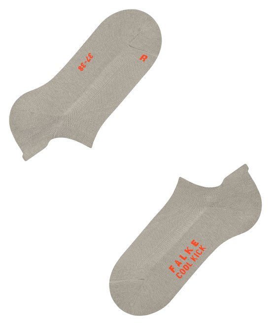 Lichtgrijze Falke sokken met oranje 'FALKE COOL KICK', maatindicatie en 'R'.