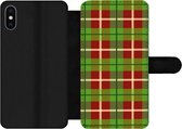 Bookcase Geschikt voor iPhone XS telefoonhoesje - Plaid - Groen - Rood - Patroon - Met vakjes - Wallet case met magneetsluiting