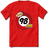 98 Jaar Hoera Verkeersbord T-Shirt | Grappig Verjaardag Cadeau | Dames - Heren | - Rood - XXL