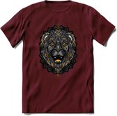 Leeuw - Dieren Mandala T-Shirt | Geel | Grappig Verjaardag Zentangle Dierenkop Cadeau Shirt | Dames - Heren - Unisex | Wildlife Tshirt Kleding Kado | - Burgundy - S
