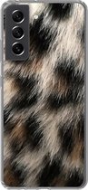 Geschikt voor Samsung Galaxy S21 FE hoesje - Close-up panterprint - Siliconen Telefoonhoesje