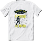 A bad Day Fishing - Vissen T-Shirt | Lime | Grappig Verjaardag Vis Hobby Cadeau Shirt | Dames - Heren - Unisex | Tshirt Hengelsport Kleding Kado - Wit - 3XL