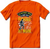 A bad Day Fishing - Vissen T-Shirt | Lime | Grappig Verjaardag Vis Hobby Cadeau Shirt | Dames - Heren - Unisex | Tshirt Hengelsport Kleding Kado - Oranje - S