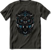 Wolf - Dieren Mandala T-Shirt | Blauw | Grappig Verjaardag Zentangle Dierenkop Cadeau Shirt | Dames - Heren - Unisex | Wildlife Tshirt Kleding Kado | - Donker Grijs - M