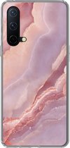 Geschikt voor OnePlus Nord CE 5G hoesje - Natuursteen - Roze - Close up - Siliconen Telefoonhoesje