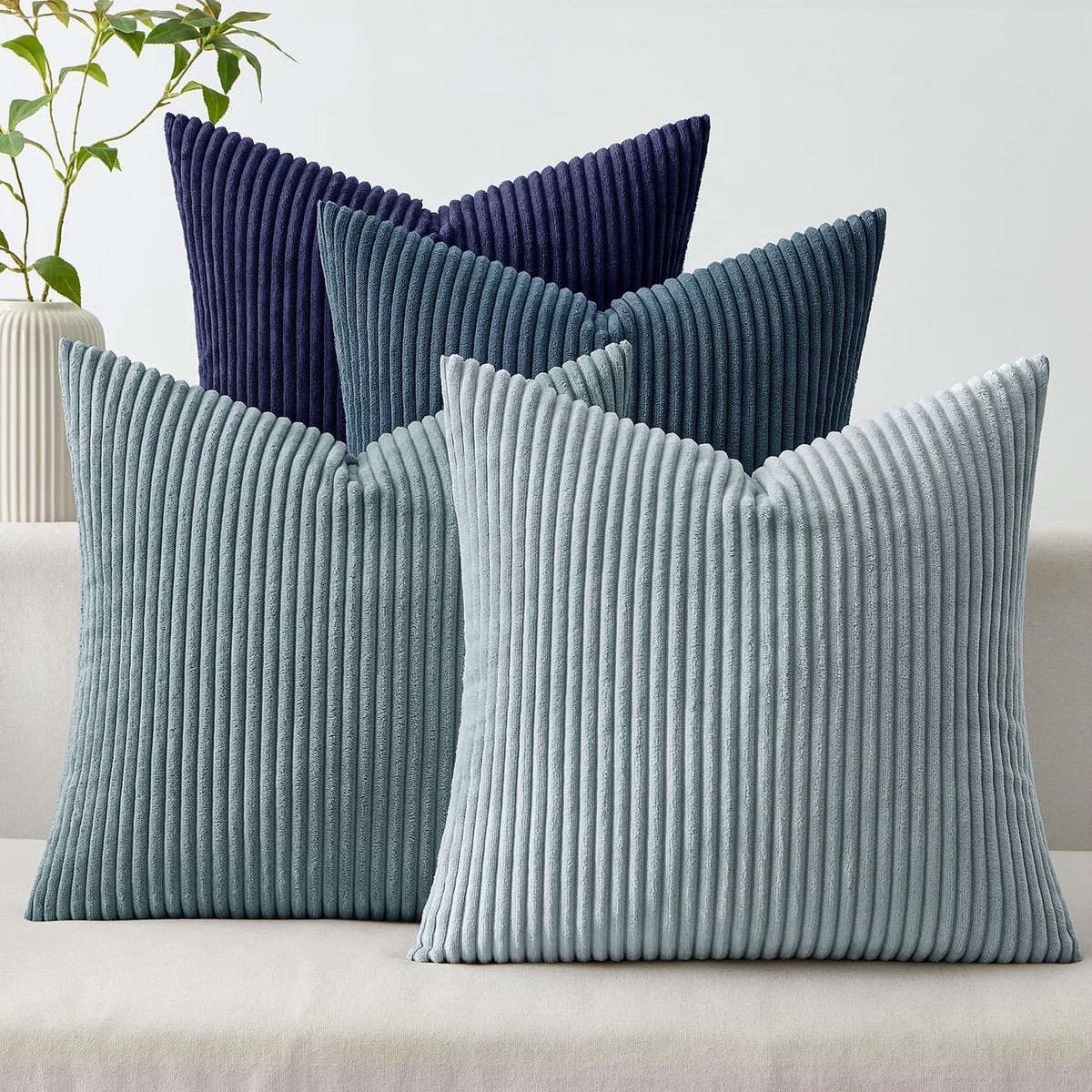 Dailygoods- Kussenslopen Set van 4 - 45 x 45 cm - Corduroy - Zachte Kussenhoezen - Donkerblauwe Tint - Huidvriendelijk en Duurzaam