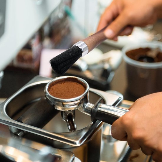Set van 2 Barista Borstels voor Koffie, Nylon Schoonmaakborstels en Zeefhouder voor Espresso en Koffiemolen — afbeelding 2