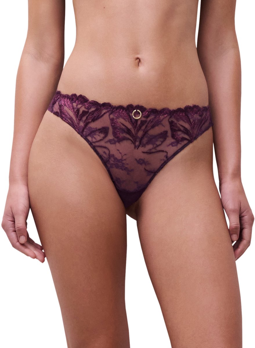 Chantelle - Illusion String Aubergine - maat 40 - Paars/Rood