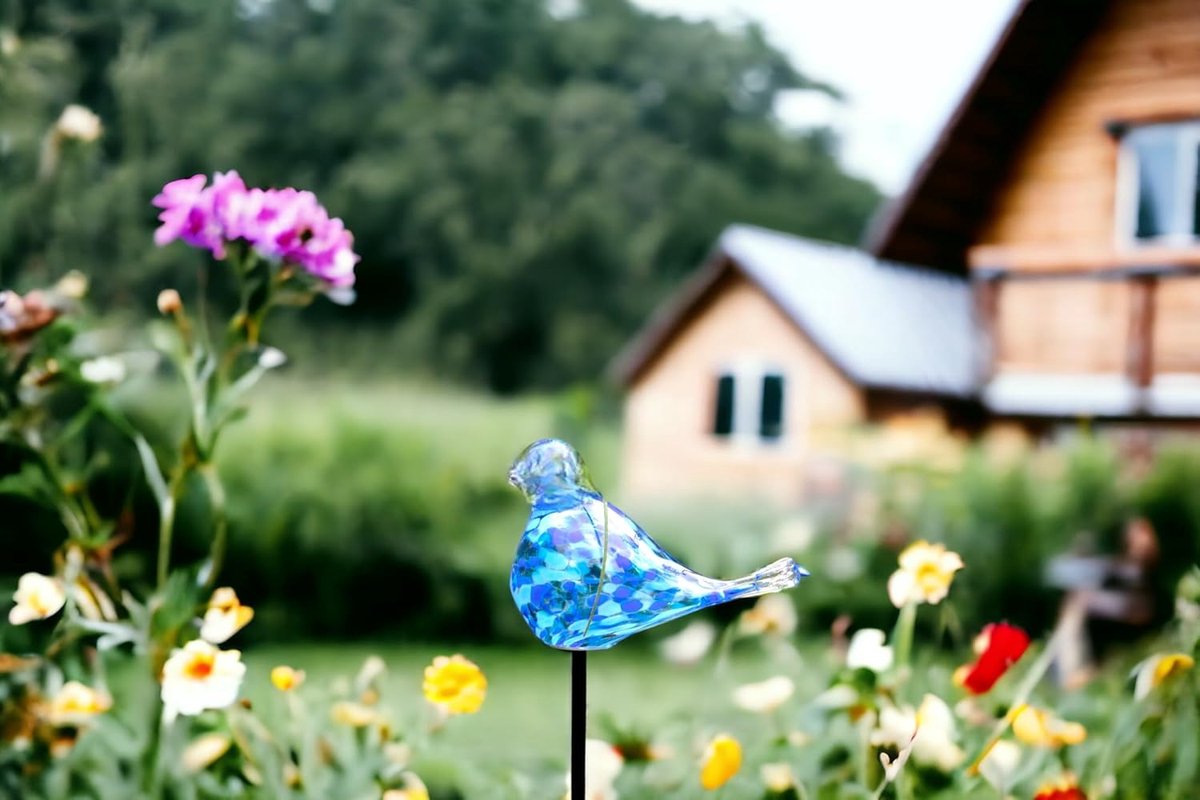 Tuinsteker met Vogel - Handgemaakt glas - Blauw - Vogel op stok - Tuindecoraties - Tuindeco voor buiten - Tuin decor - Dieren voor buiten