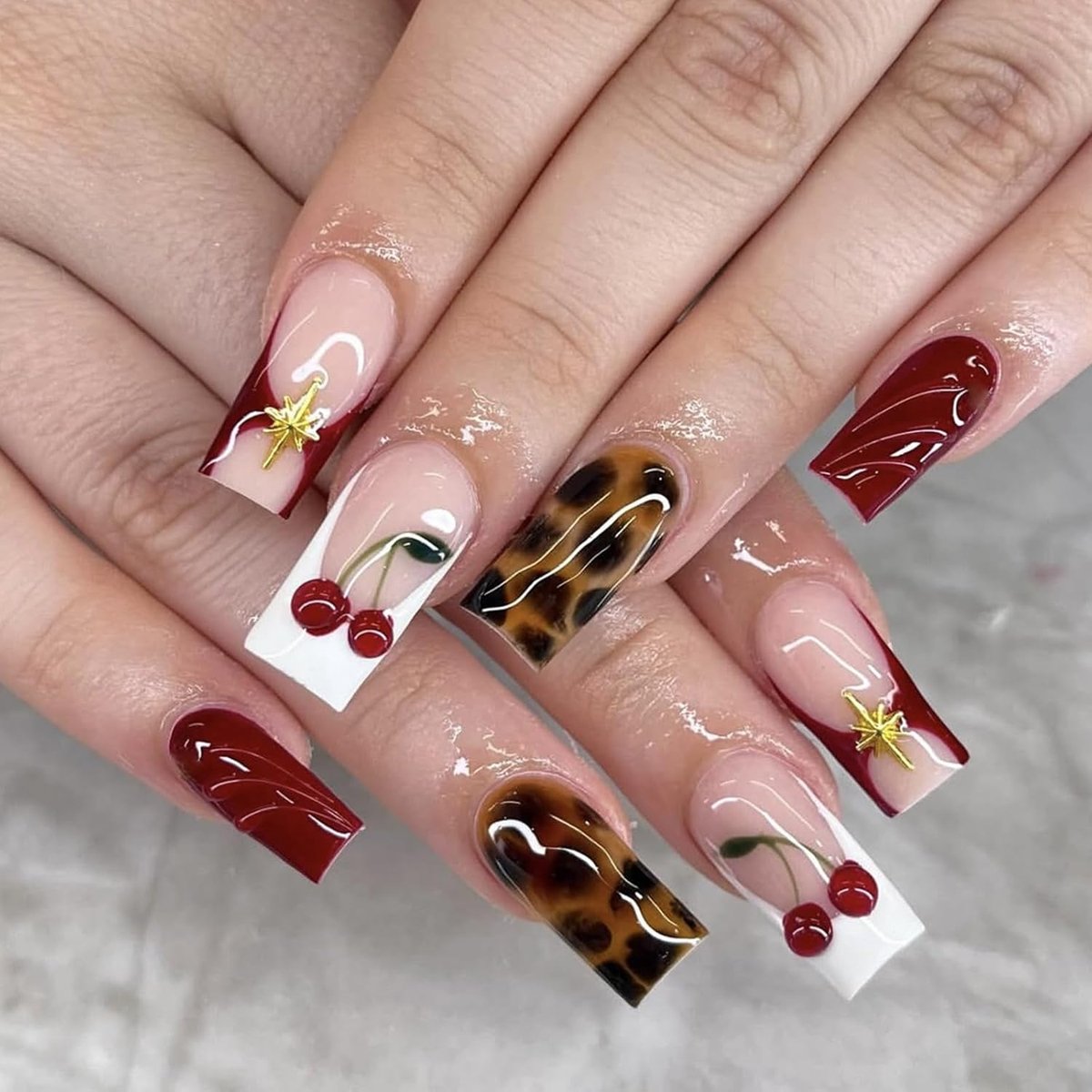24 stuks witte kunstnagels, middelgroot, vierkant, 3D-kunstnagels, roze, rood, acryl press-on nagels met luipaardpatroon, kersen, elegant, herbruikbaar, kunstnagels voor dames