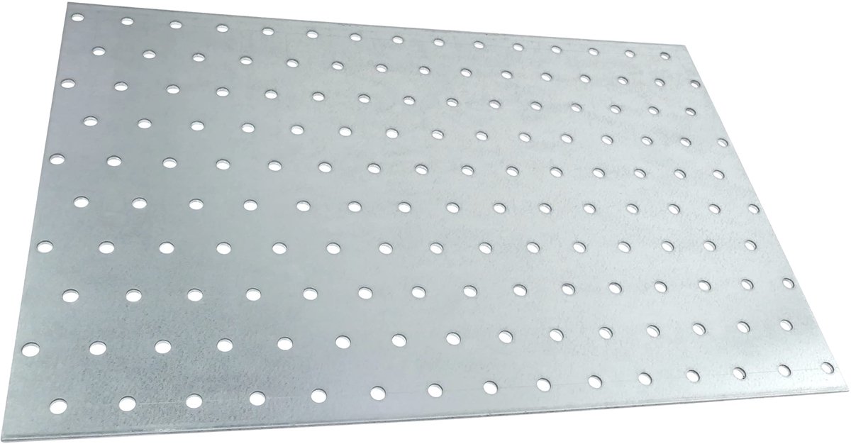 - C58316 - set met 2 platen montage geperforeerd 200x300x2mm met 150 gaten - van verzinkt staal Z275 - bevestiging van metaal hout - kleur zilver
