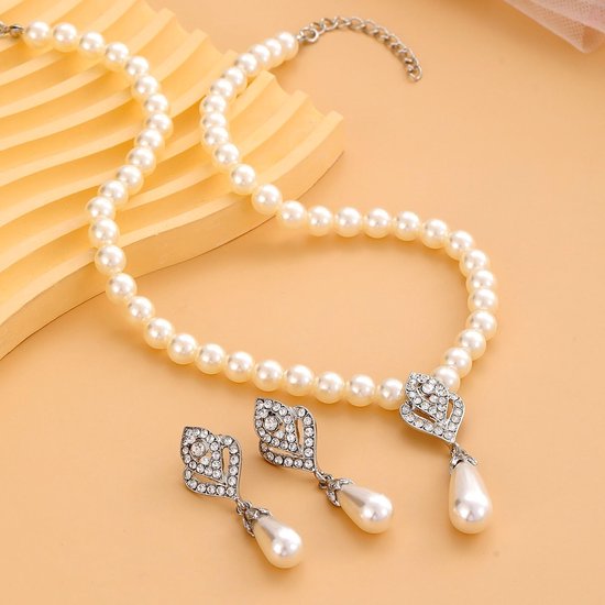 Parel Bloem Ketting Set Bruids Kristal Wit Faux Parel Hanger Ketting Oorbellen Bloemen Strass Faux Parel Ketting Sieraden voor Vrouwen Bruid Bruidsmeisje — afbeelding 3