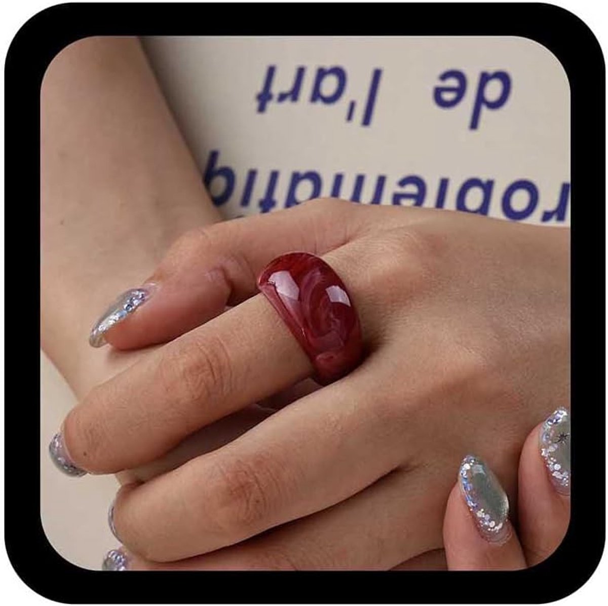 Acrylring breed - wit - minimalistisch geometrisch - statement sieraden voor vrouwen - ShopVlot