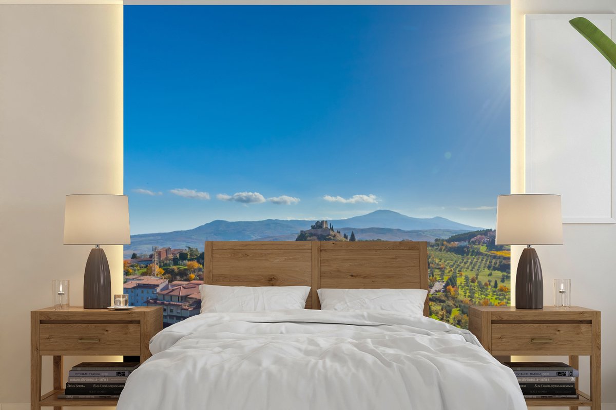 Behang - Fotobehang Toscane - Italië - Zon - Breedte 240 cm x hoogte 240 cm