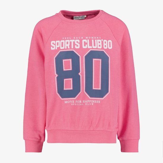 Roze sweater met de tekst 'SPORTS CLUB'80', 'FEEL EACH MOMENT' en 'MOVE FOR HAPPINESS SPECIAL GLOW'.