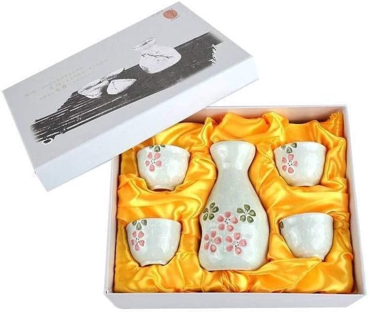 Lachineuse - Sake Set Witte Kersenbloesem - Met 4 Kommen & Karaf - Japanse Sake Glazen - Geschenkdoos Aziatisch Servies - Japan Porselein Sake Service - Cadeau-idee - Wit