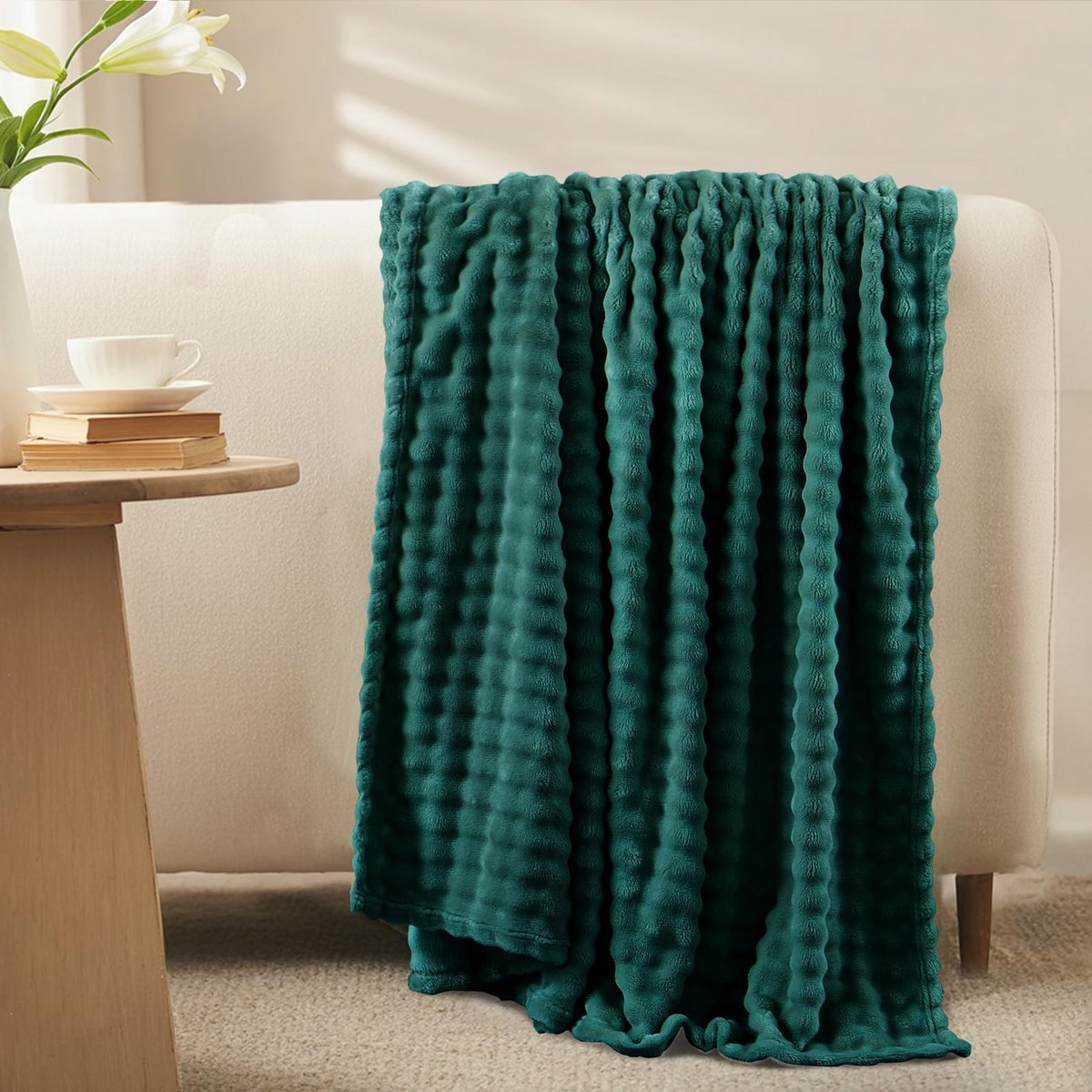 Omgoods - Bubble Blanket 150x200 cm - Donkergroen