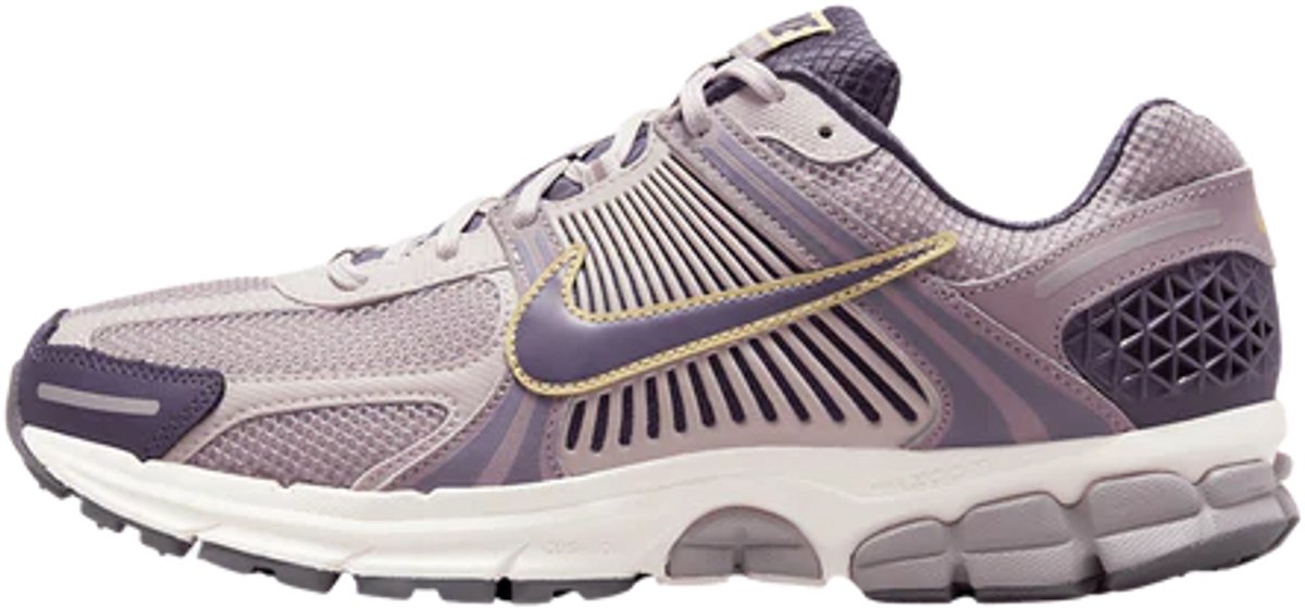 Nike Zoom Vomero 5 Platinum Violet