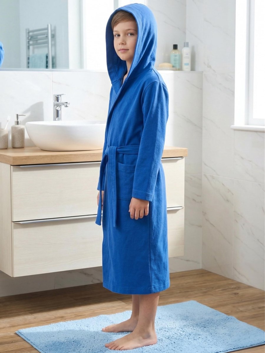 SnelShoppen - Kinderbadjas Microvezel Licht en Praktisch met Capuchon en Zakken, Riem, 4-14 Jaar, Royal Blue, 7-8 Jaar - Ideaal voor Thuis en Zwembad
