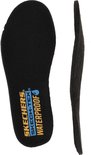 Zwarte Skechers inlegzool met gele en blauwe Skech-Tex Waterproof tekst.