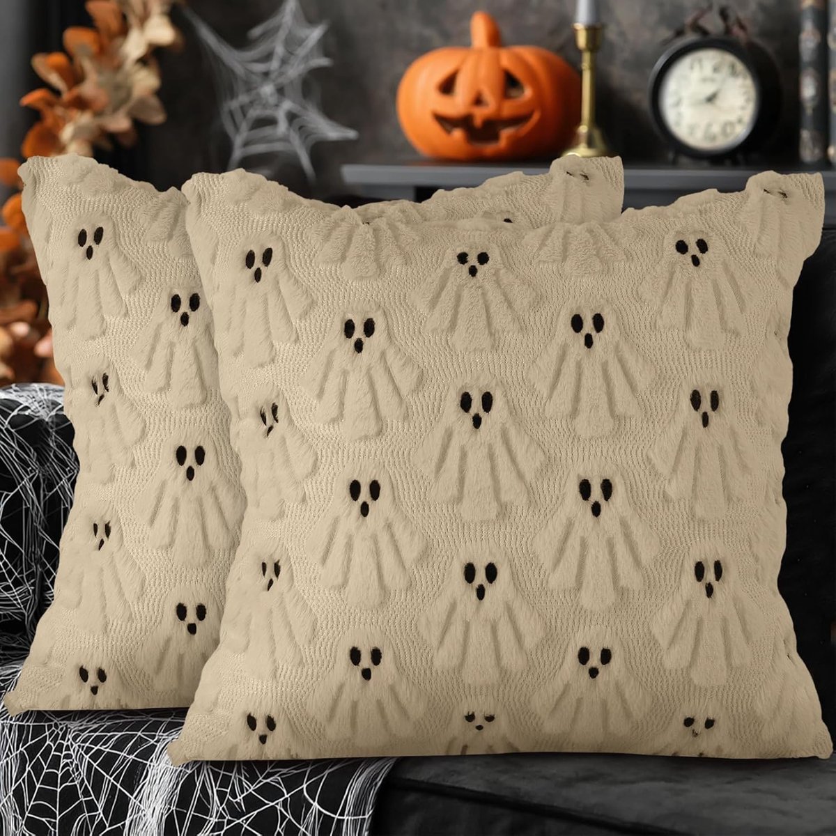 SnelShoppen - 2 Stuks Halloween Kussenhoezen 45x45cm Pluche Schattige Geest Winter Decoratieve Kussens voor Thanksgiving Halloween Woonkamer Sofa Deco