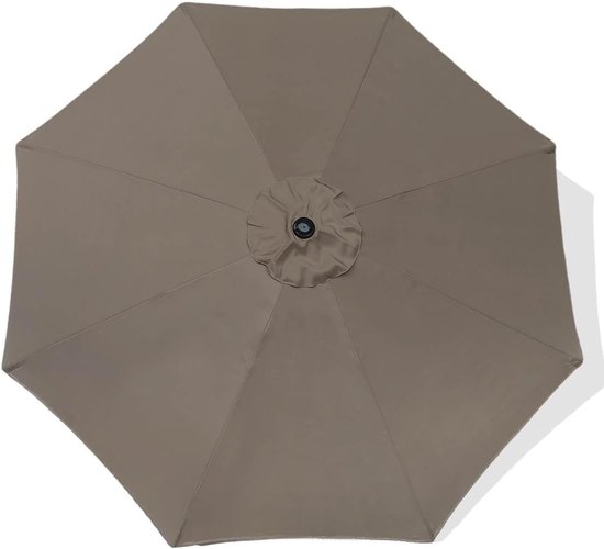 Gedetailleerde bovenaanzicht van een beige achthoekige parasolkap.
